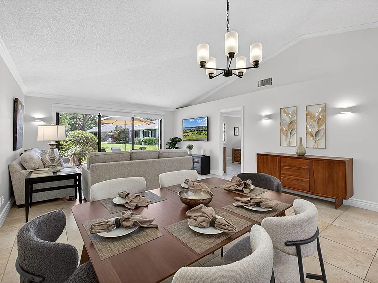 119 Club Dr — Photo 8
