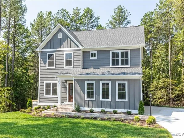 10454 Kings Pond Dr, Providence Forge, VA 23140