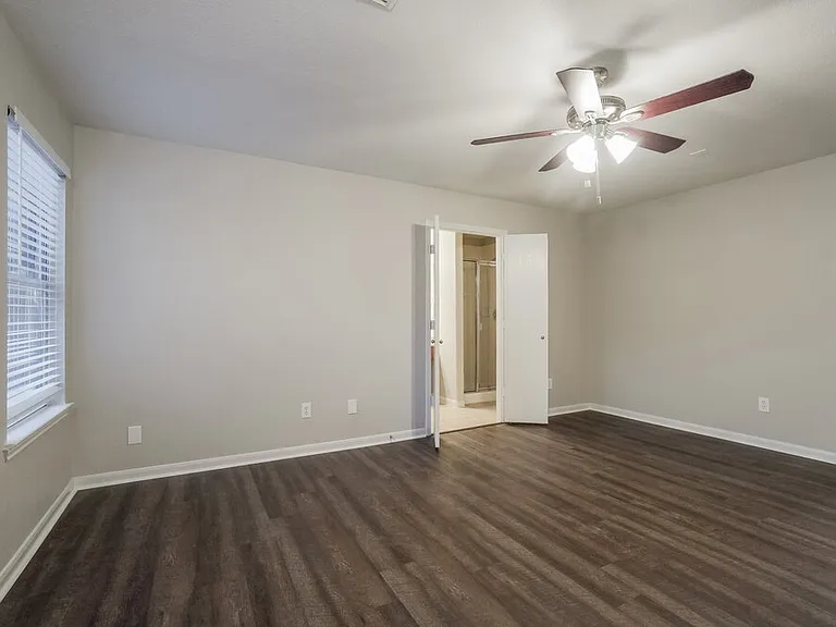 23503 Maple View Dr — Photo 10