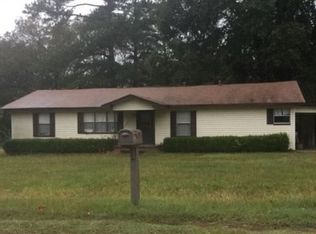 411 Peachtree St, Mineola, TX 75773