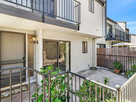 3rd image of 7321 Alicante Rd APT A