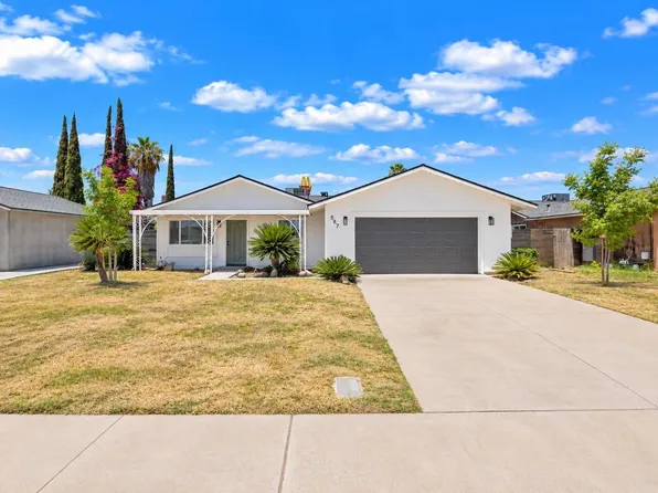 587 Sunset Street, Kingsburg, CA 93631