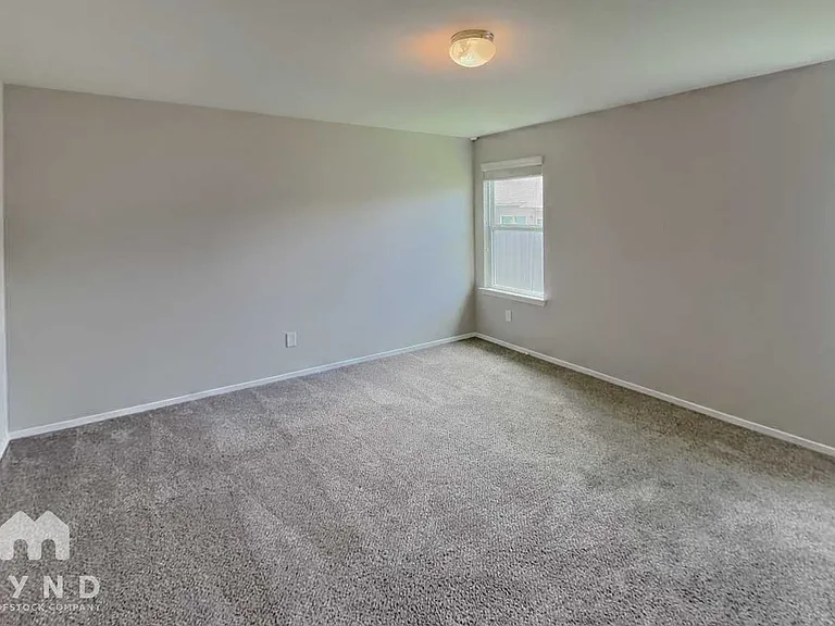 9527 Apple Ridge Ln — Photo 11
