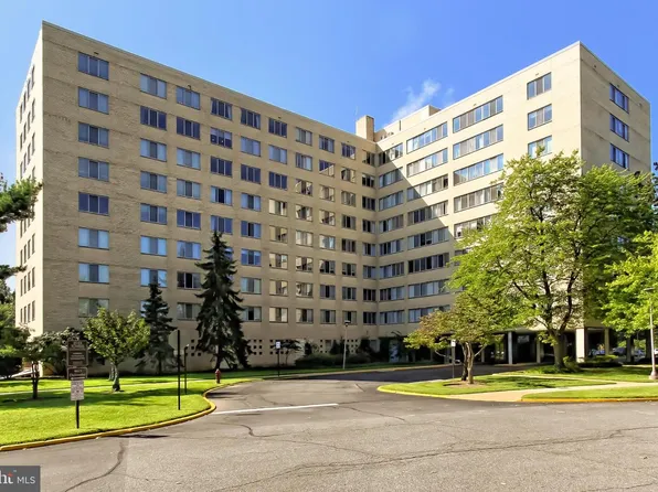 6641 Wakefield Dr APT 702, Alexandria, VA 22307