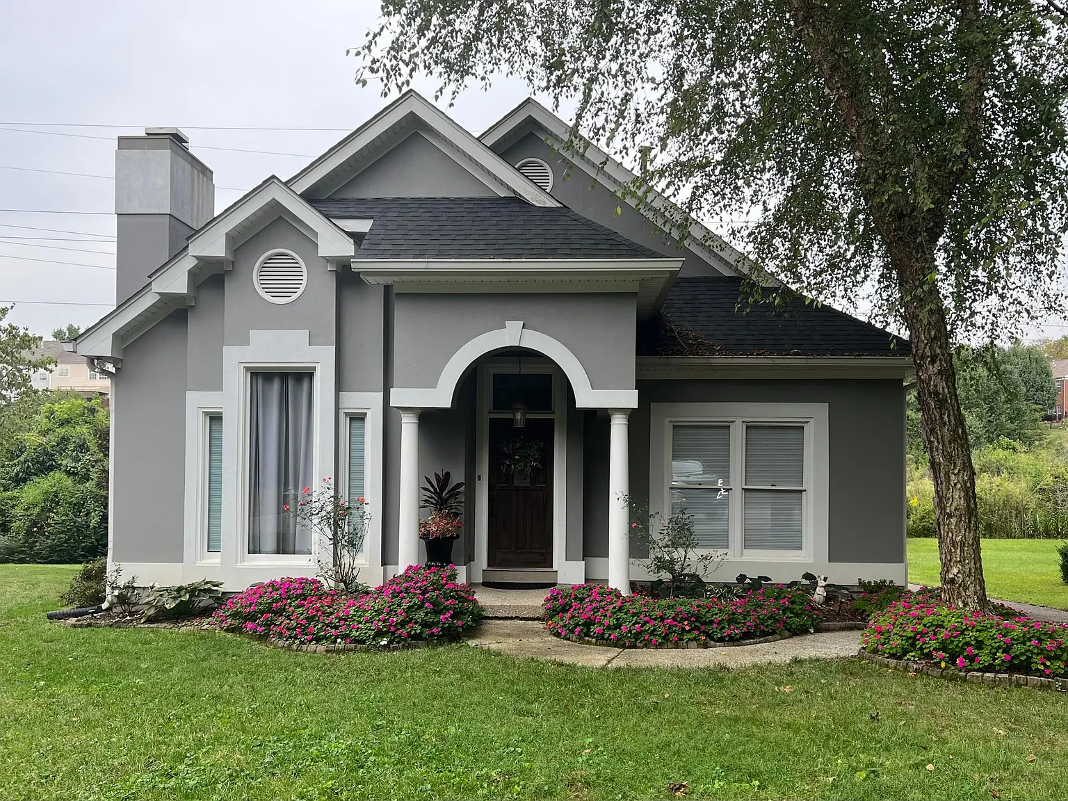 3 bed, 1979 sqft, $2,995 — Photo 1