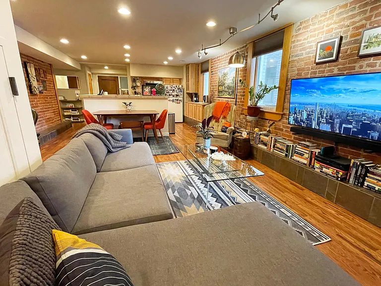 1210 E Colfax Ave #106 — Photo 6