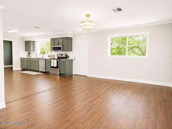 5th image of 1108 Coteau Rd