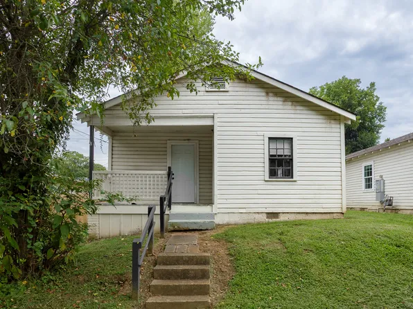 133 W Woodland Rd, Florence, AL 35630