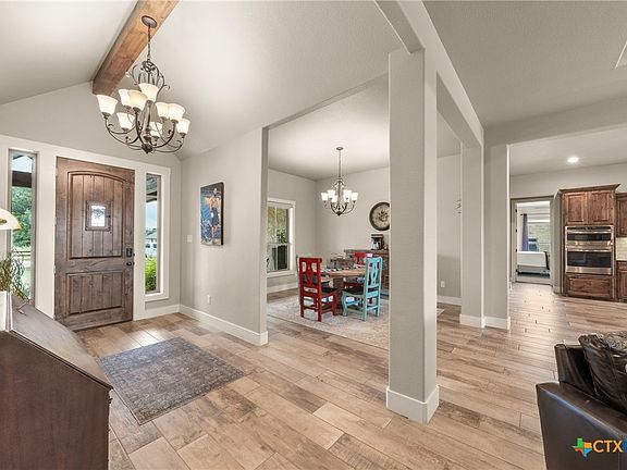 5th image of 413 Creekside Dr