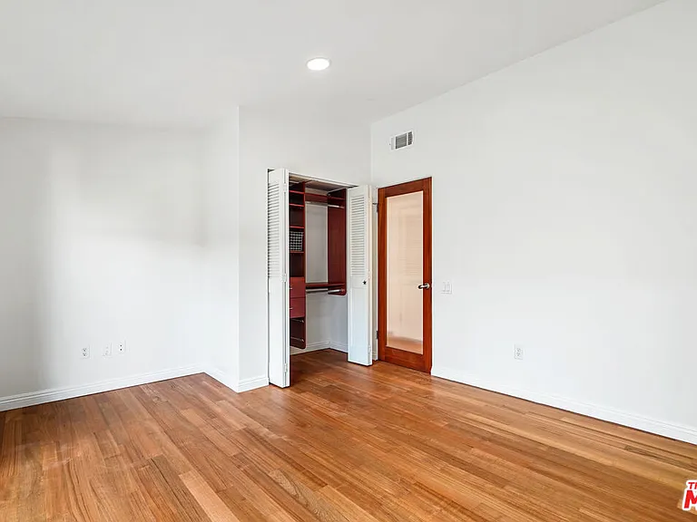 30725 Manzano Dr — Photo 35