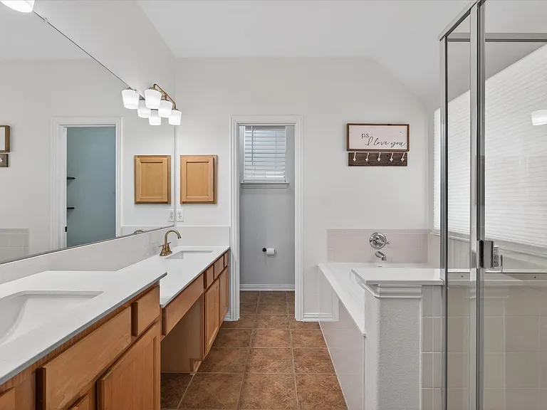 10008 Hanover Dr — Photo 21