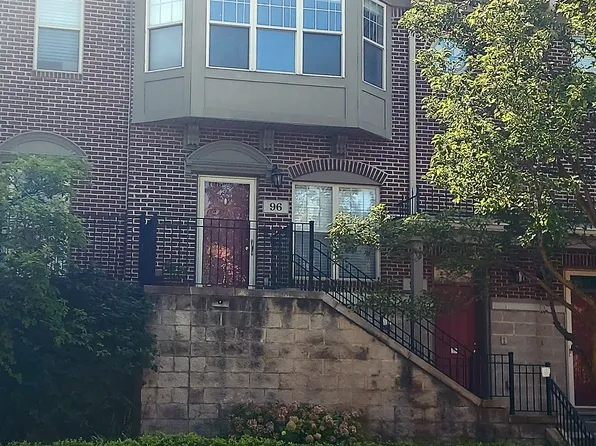 96 Adelaide St, Detroit, MI 48201