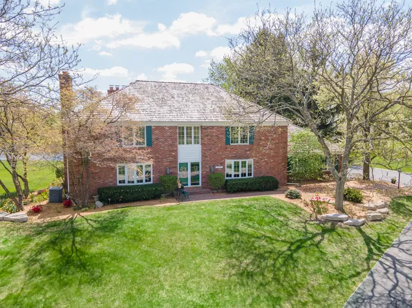 20756 N Meadow Ln, Deer Park, IL 60010