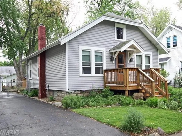 303 Garland St, Kalamazoo, MI 49001
