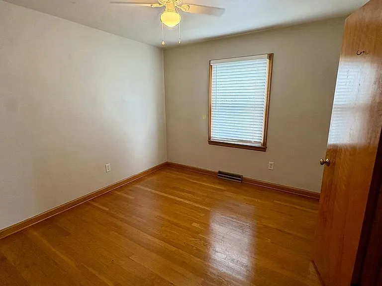 4406 7th Ave — Photo 11