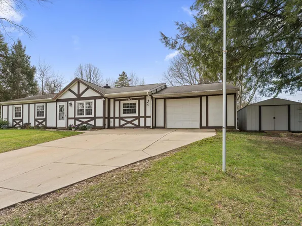 1713 Kilarney Ln, Niles, MI 49120