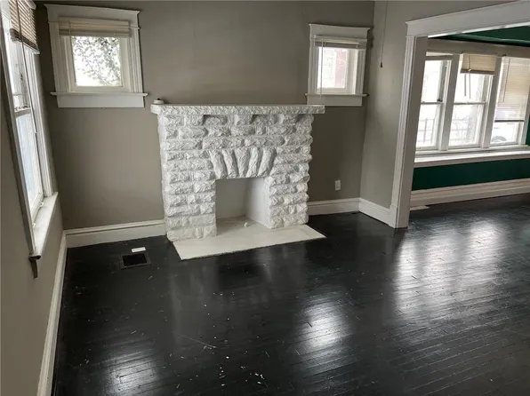 3311 E 34th St, Kansas City, MO 64128