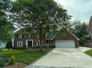 402 Beverly Pl, Greensboro, NC 27403