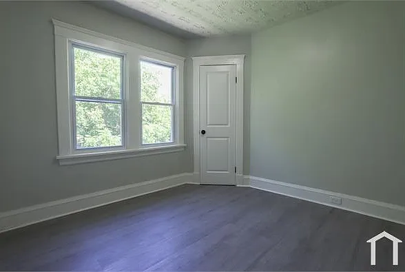 10525 Gooding Ave #UP — Photo 12