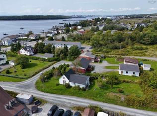 20 Silvers Ln, Halifax, NS B3G0E8