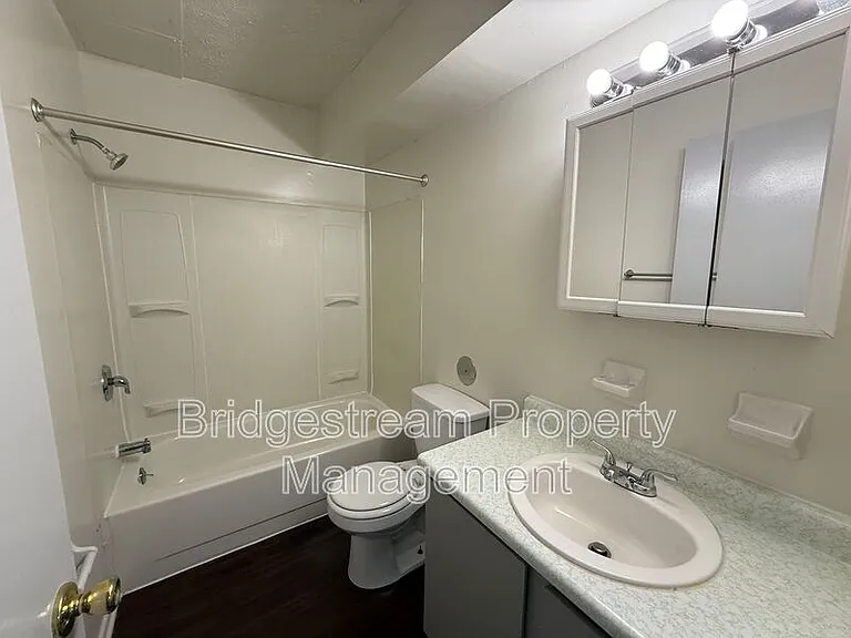 3001 Idylwilde Blvd #1D — Photo 7