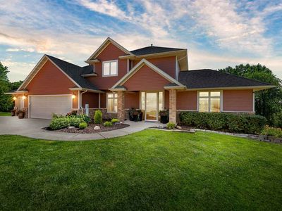 2488 Robbins Ct, Washington, IA, 52353