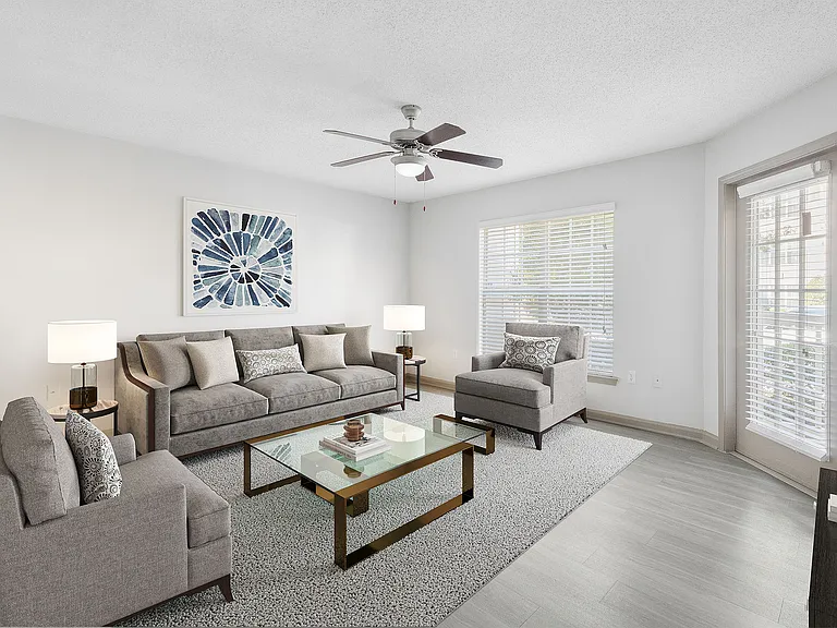 C200570_1B1B_LIVING_ROOM_VS