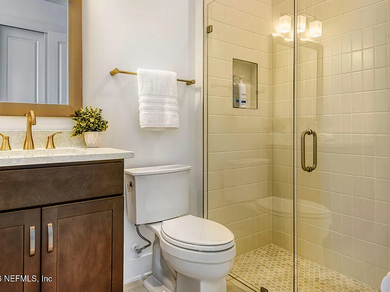 279 Bismarck Palm Rd — Photo 17