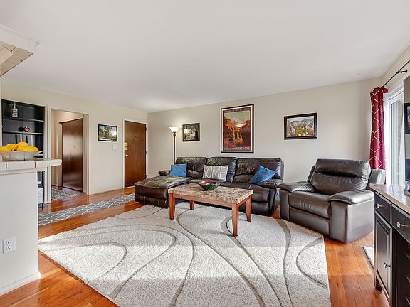 3rd image of 12 Scenic Dr APT L