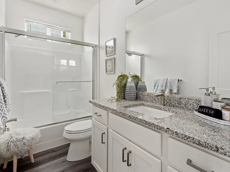 2085 Landen Ln — Photo 4