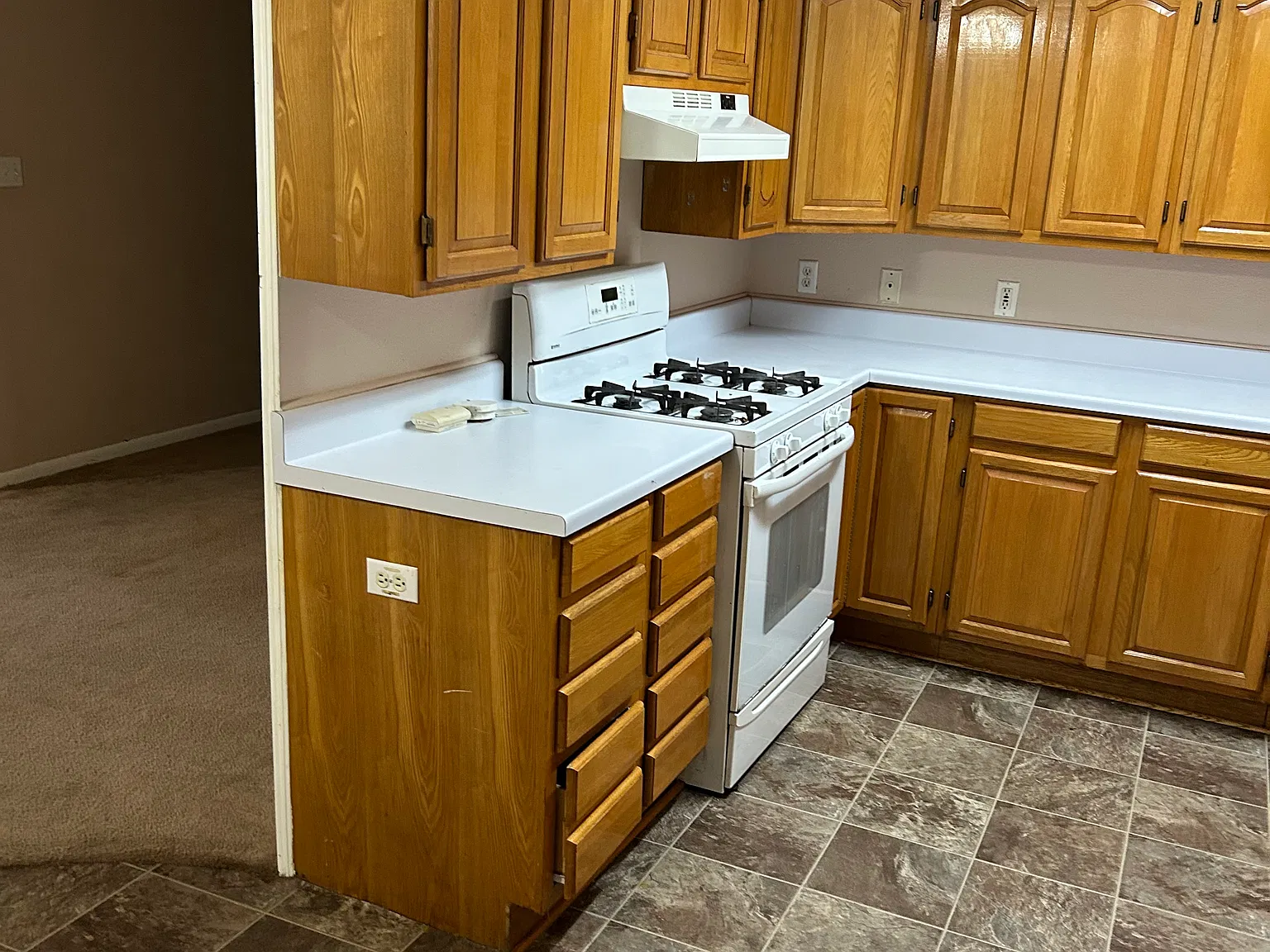3 bed, 1200 sqft, $1,400 — Photo 4