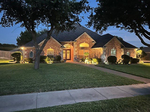 1st image of 210 Ranchgate Trl