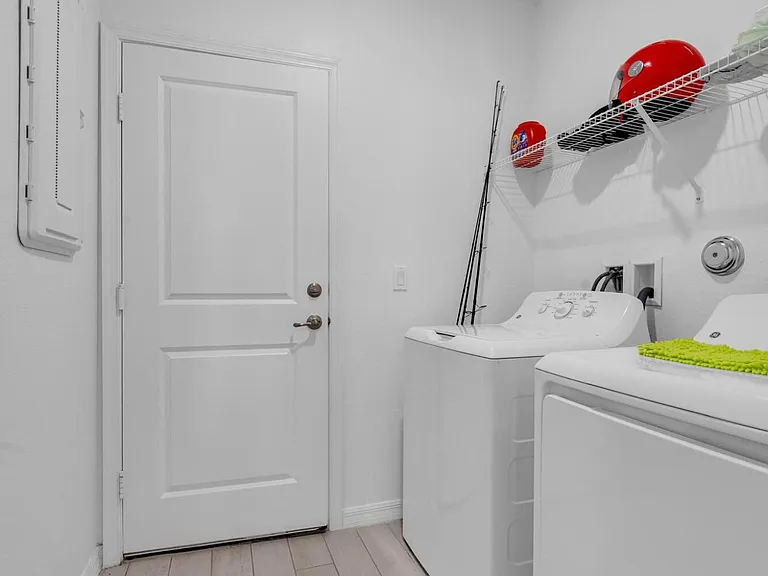 5082 Armina Pl — Photo 22