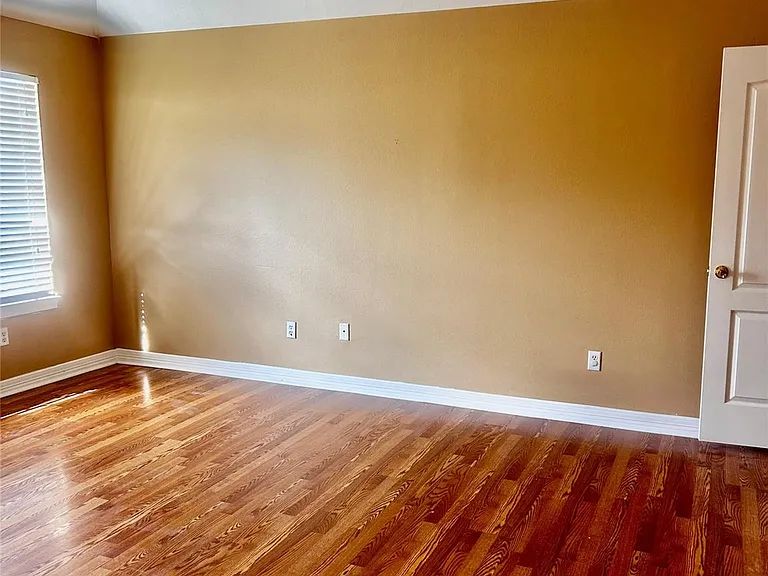 4011 Alexis Cir — Photo 5