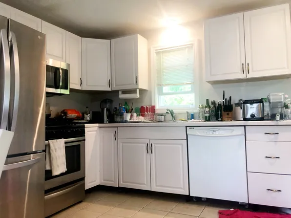 257 Hudson St, Northborough, MA 01532