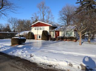 215 E Walnut St, Walnut, IL 61376