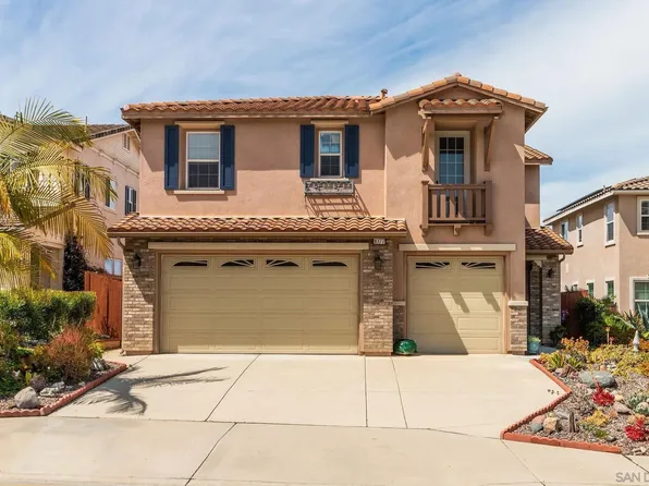 1077 Augusta Cir, Oceanside, CA 92057