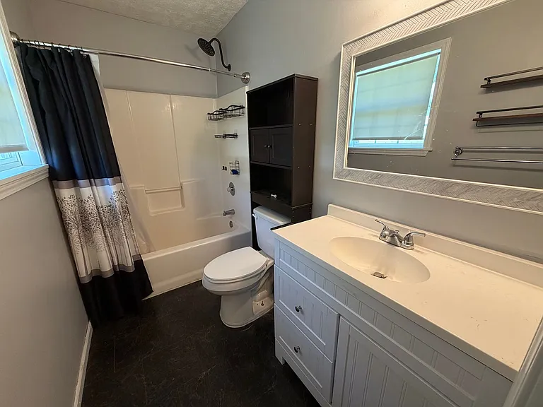 14615 Hobby Dr — Photo 19