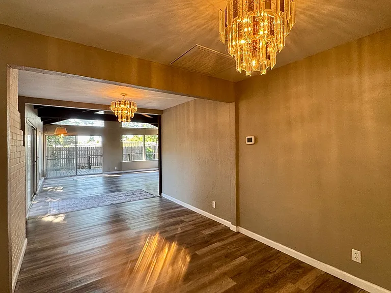 2614 Aramon Dr — Photo 12