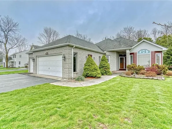593 Lake Shore Dr, Hilton, NY 14468