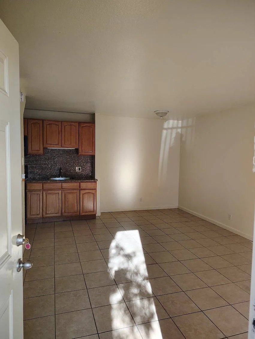 Building Photo - 1905 N El Dorado St #0