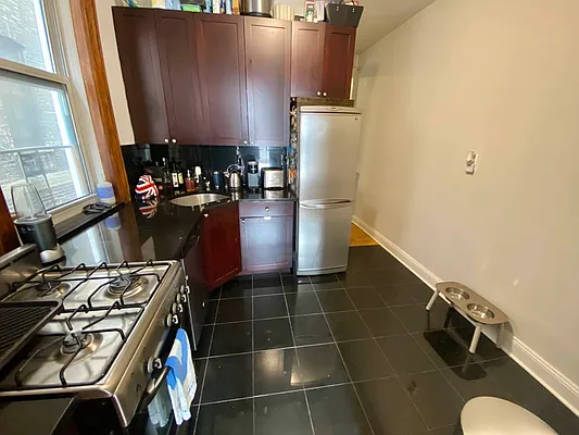 Rented by J PRESTON AND ASSOCIATES INC | media 23