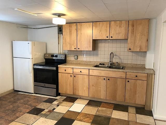 1st image of 317 Myrtle Ave #1/2