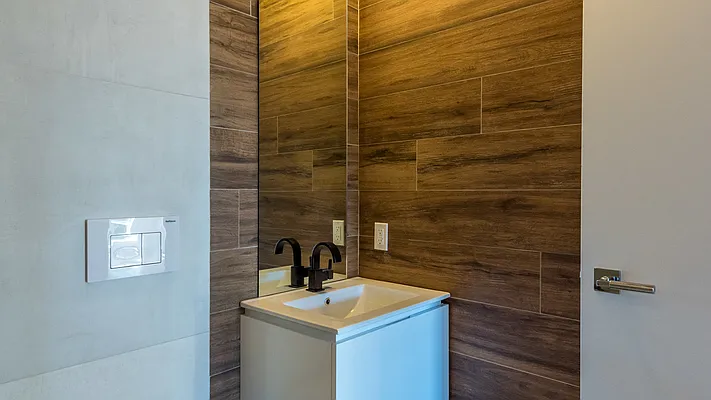 Rented by Nooklyn NYC LLC | media 8