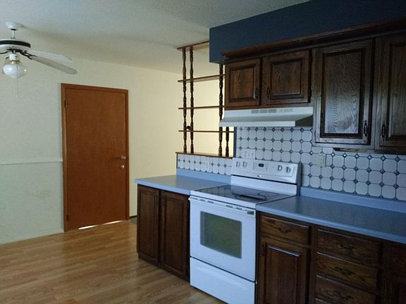 4th image of 1119 Hillside Dr