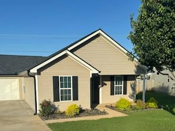 206 Grand Ave, Bonaire, GA 31005