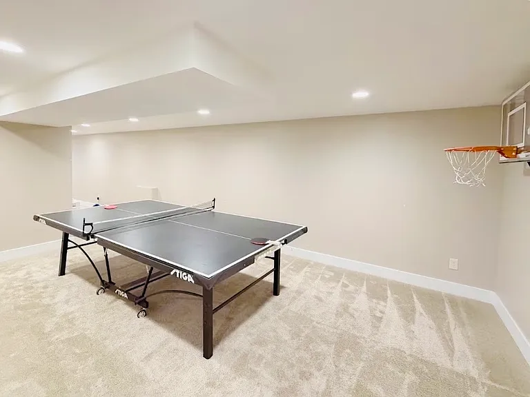 1818 Hillcrest St — Photo 20