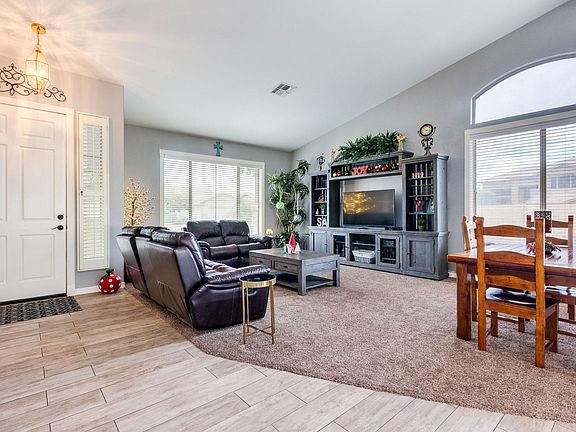 4th image of 7032 W Greenbriar Dr