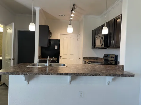 (undisclosed Address), New Braunfels, TX 78130