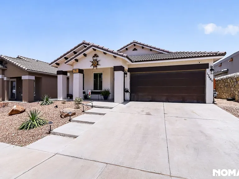 12485 Chamberlain Dr — Photo 2